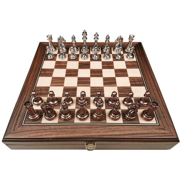 Ahşap Satranç Seti – Kutulu, Ceviz, Metal Figürlü