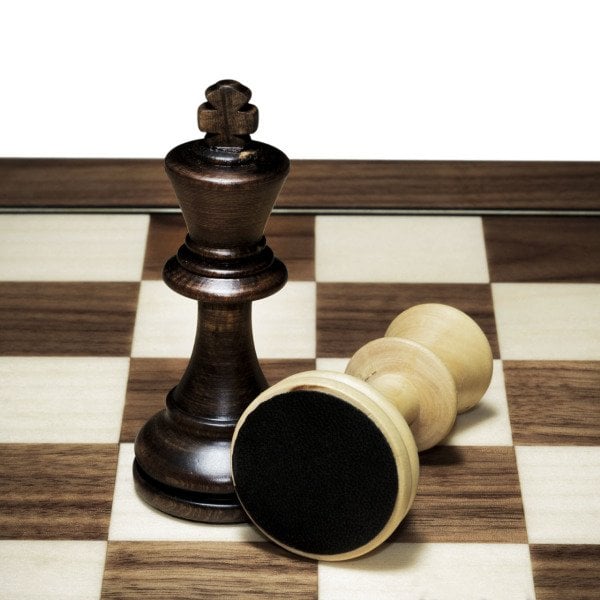 Ahşap Satranç Seti – Kutulu, Ceviz, Ahşap Figürlü